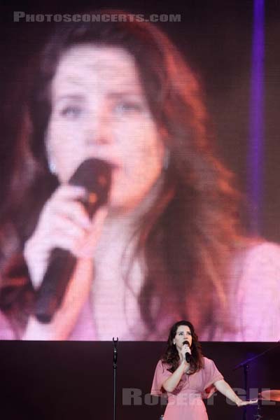 LANA DEL REY - 2014-08-24 - SAINT CLOUD - Domaine National - Grande Scene - Elizabeth Woolridge Grant